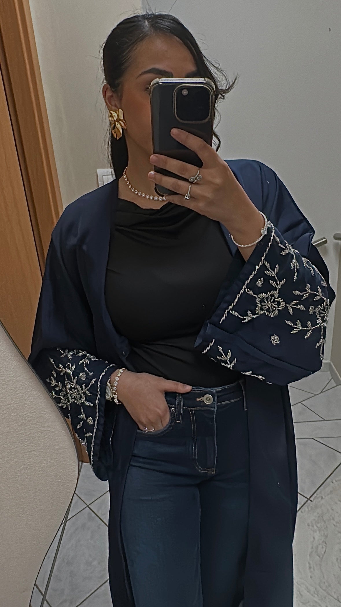 Abaya Nilhen